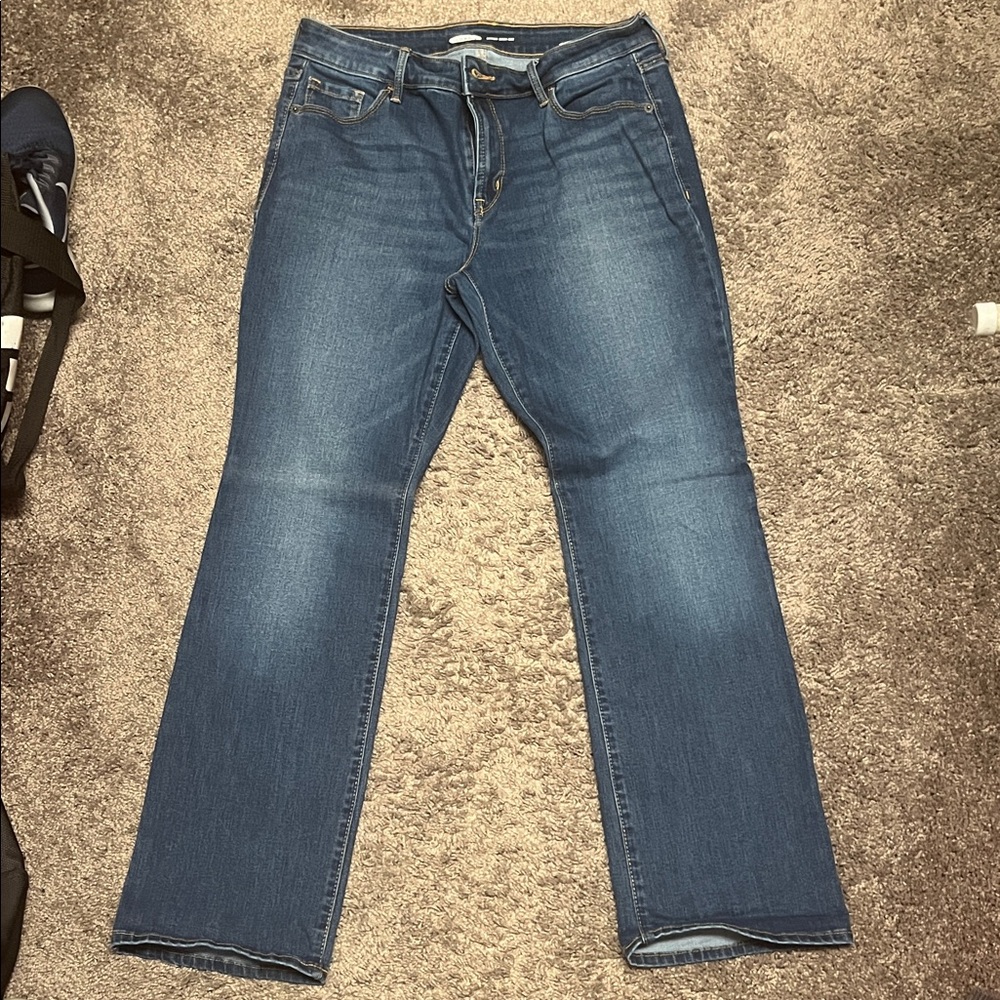 Old Navy Women's Straight Leg Jeans in Blue